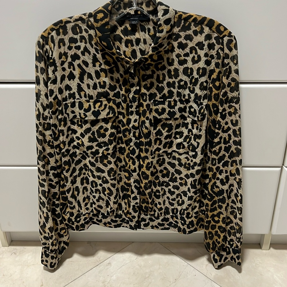ALLSAINTS- Leopard collared, buttoned w covered placket & front pockets 🐆